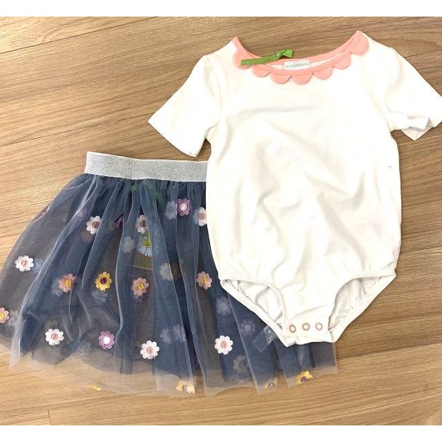Set body kèm chân váy thêu nổi bé gái dư xịn