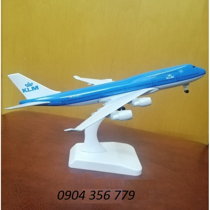 MÔ HÌNH MÁY BAY TĨNH B747 KLM (HÀ LAN) 20CM CÓ BÁNH XE