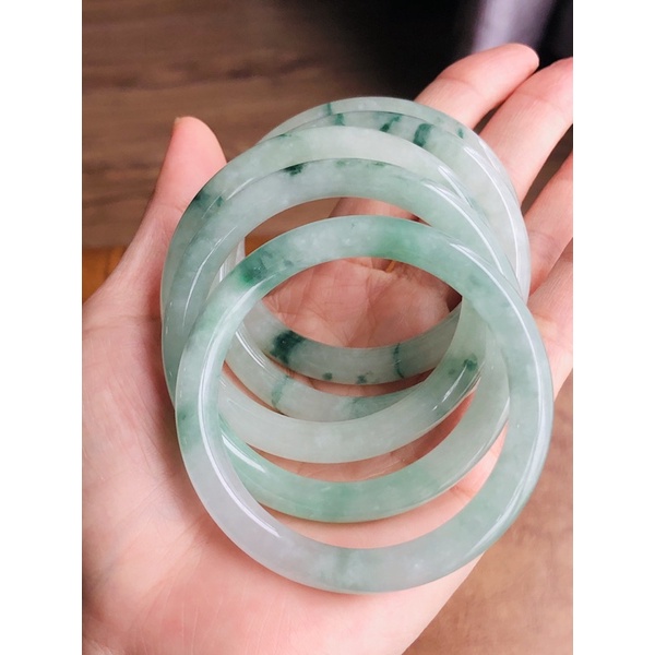 VÒNG TAY NGỌC JADE