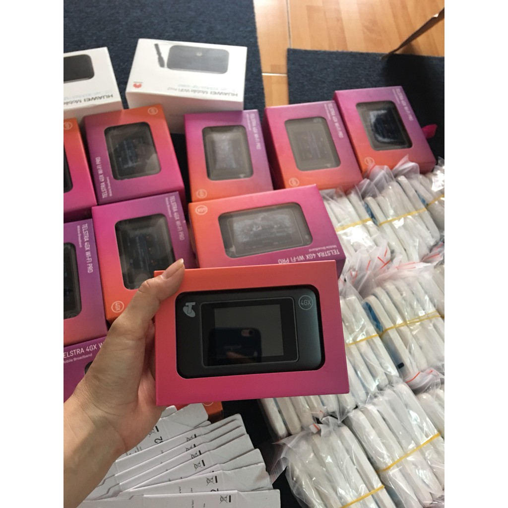 Bộ phát wifi 4G Huawei E5787 300Mpbs, Upload 50Mbps, màn hình cảm ứng | BigBuy360 - bigbuy360.vn