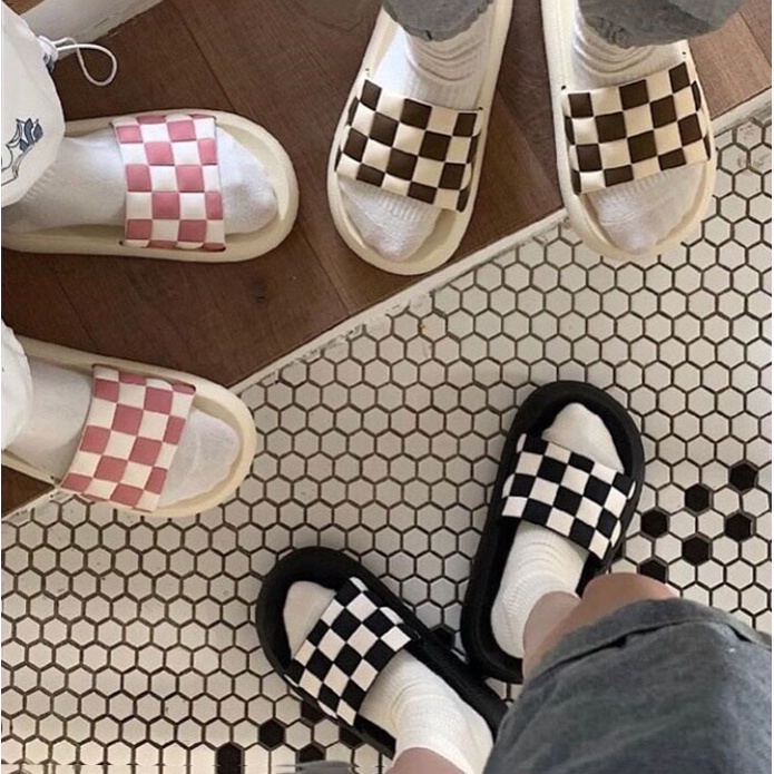 Dép nữ quai ngang caro đế bánh mỳ thời trang nữ hot trend năm nay