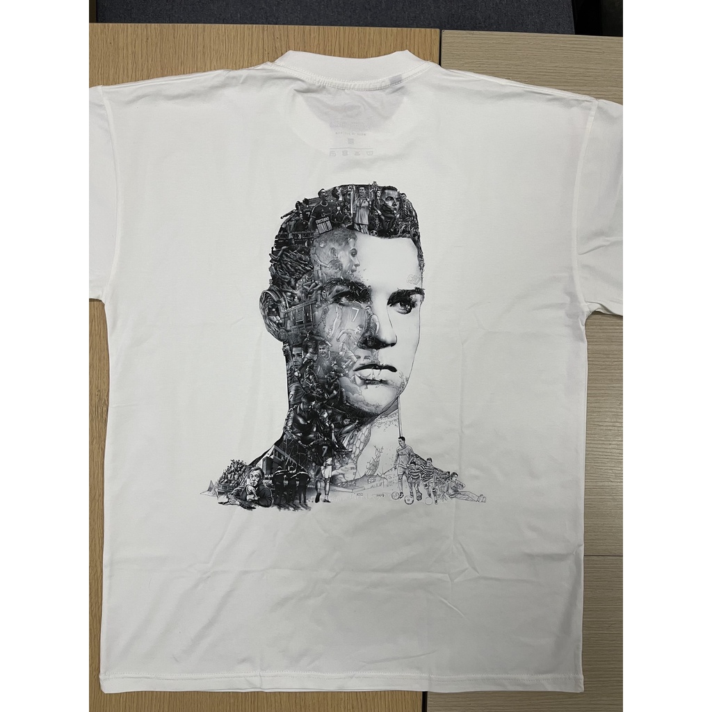 Áo thun trơn unisex nam/nữ cổ tròn Turned Ninja in hình Cristiano Ronaldo không màu form rộng/ Đen và Trắng