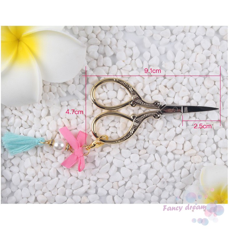 Kéo nhỏ tròn chạm khắc phong cách cổ điển dùng làm móng