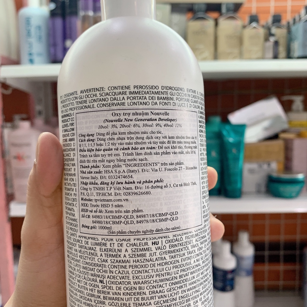 Oxy trợ nhuộm Nouvelle 1000ml lên chuẩn màu , không gây rát sót  3% 6% 9%