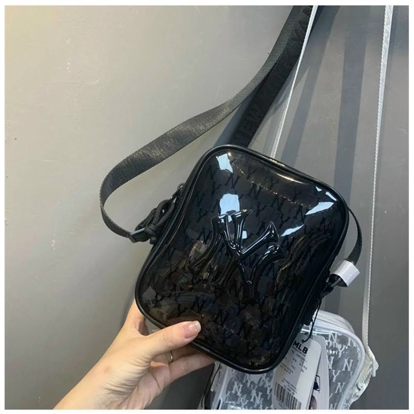 Túi xách da nam nữ NY , đeo chéo hoạt tiết chữ  kiểu dáng hộp.