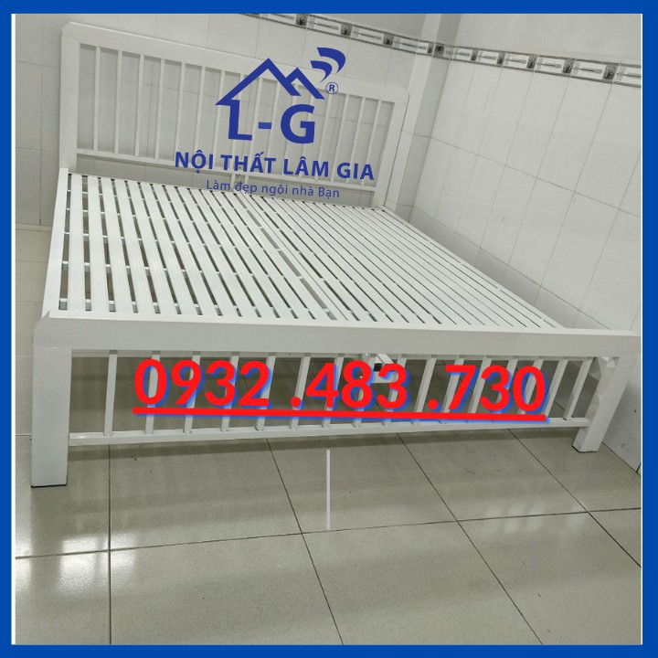 Giường sắt đơn giản tháo lắp sọc vuông trắng rộng 1m6 dài 2m_freeship