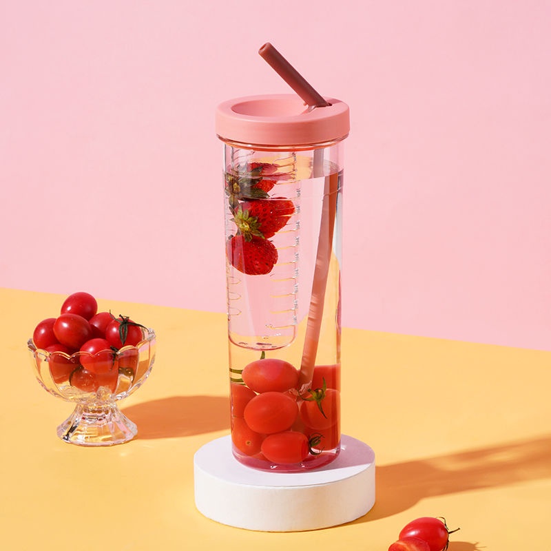 Bình đựng nước 700ml - Bình detox trong suốt có ngăn lọc và ống hút