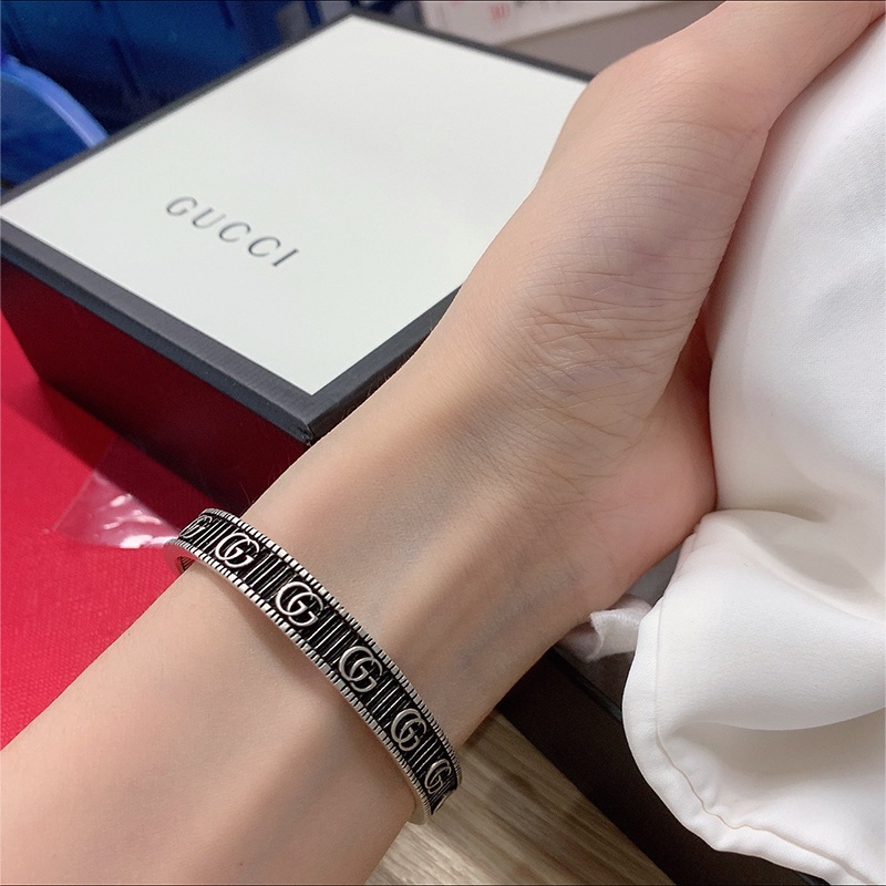 Vòng đeo tay Gucci 2021 màu bạc mới