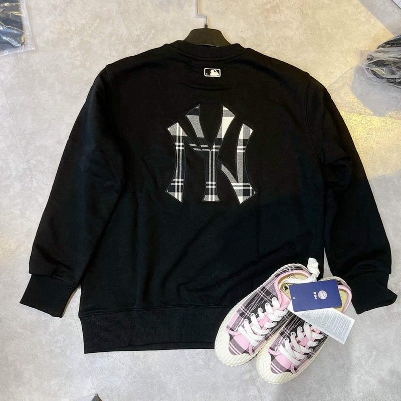 Áo sweater MLB sọc caro logo