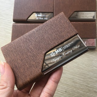 HỘP ĐỰNG CARD CAO CẤP KHẮC THEO YÊU CẦU LẤY NGAY TẠI HÀ NỘI - GIẢM GIÁ 10K MUA { VÍ ĐỰNG NAME CARD CAO CẤP }