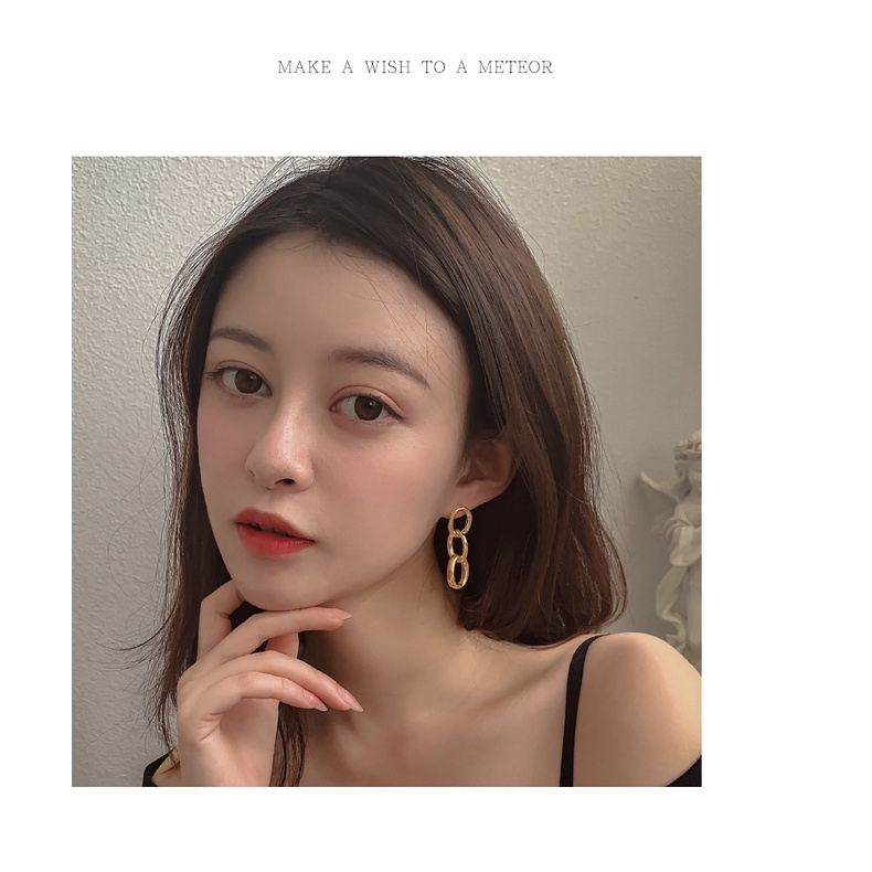 Hoa tai dáng dài thiết kế độc đáo dạng xích