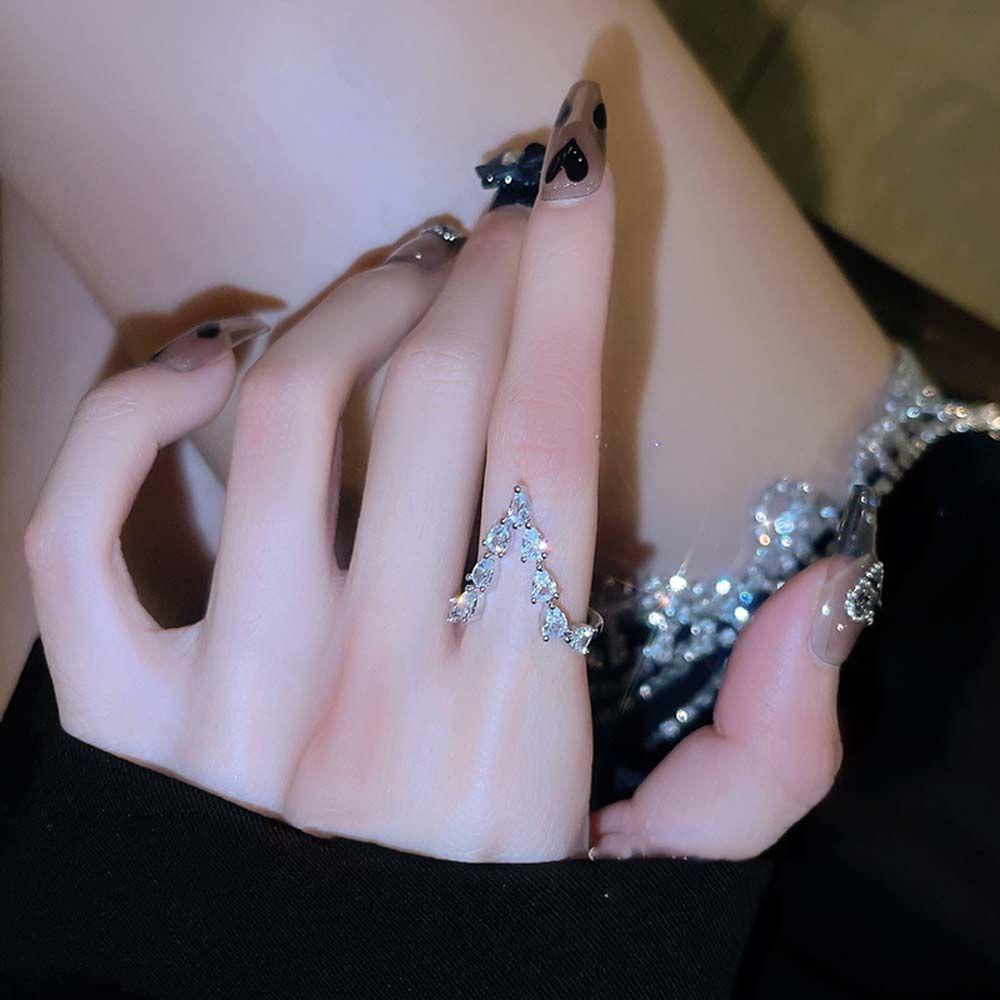 Nhẫn Cổ Điển Hình Chữ V Thời Trang|Nhẫn Đeo Tay Kiểu Hàn Quốc Thiết Kế Xinh Xắn Cho Nữ