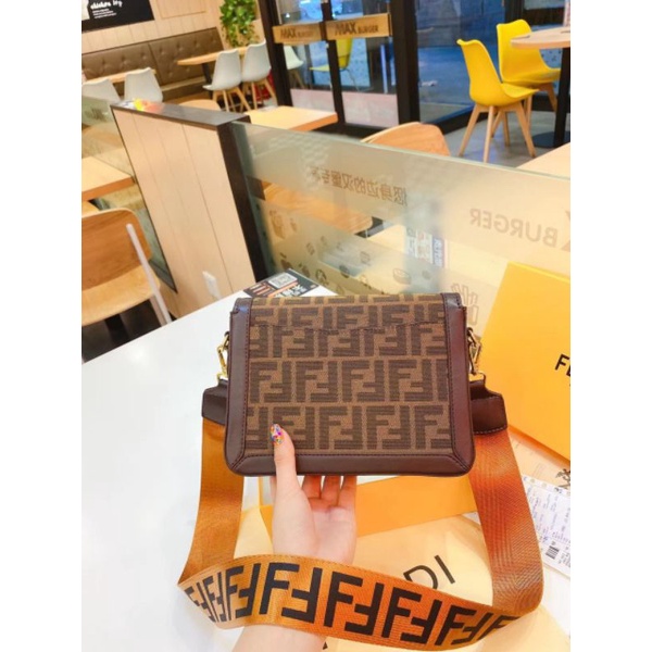 Túi nữ F.D thổ cẩm size22cm tỉ mỉ từng chi tiết fullbox bill
