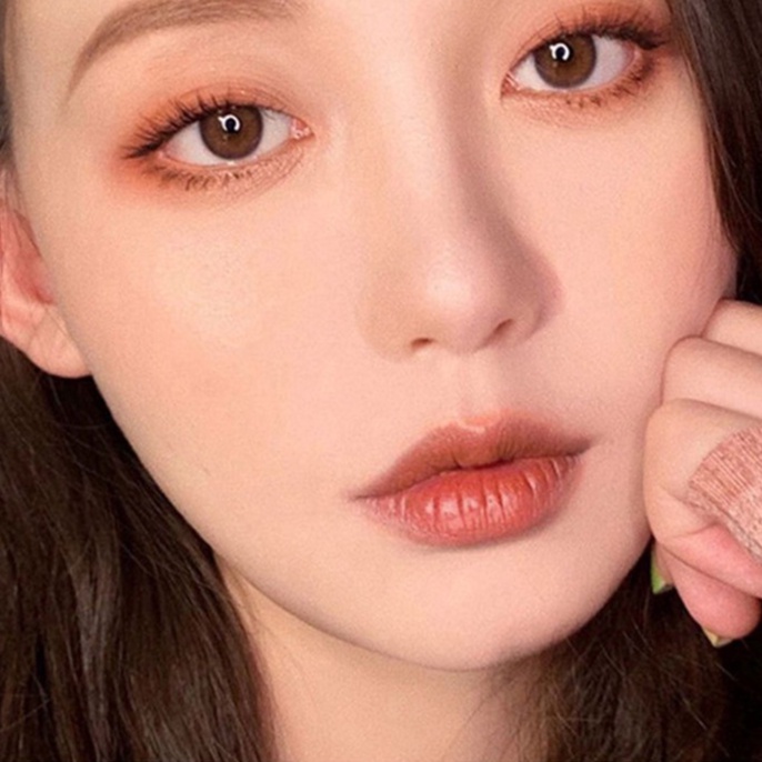 Son thỏi KAKASHOW Tông Lì Dưỡng Ẩm Chống Khô Môi Lâu Trôi
