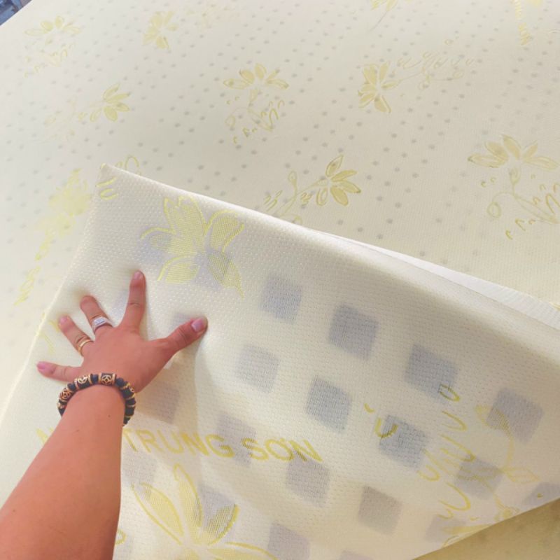 NỆM FOAM CAO CÂP TẶNG KÈM RA