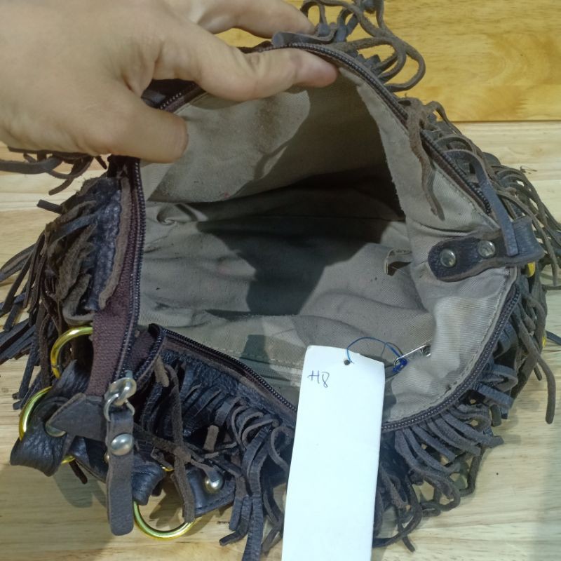 Túi đeo vai da thật secondhand  18050321