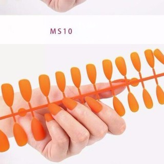 Bộ 24 miếng móng tay giả màu đỏ
