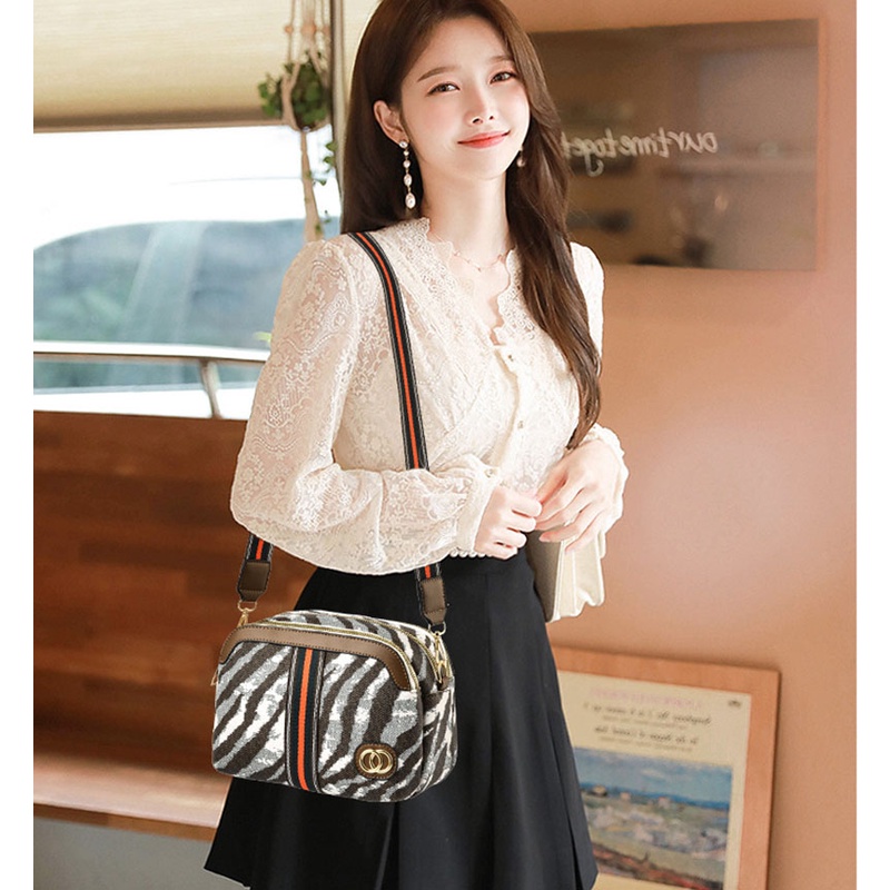 Túi Đeo Chéo Hình Vuông Cỡ Nhỏ Họa Tiết Sọc Caro Thời Trang Cho Nữ