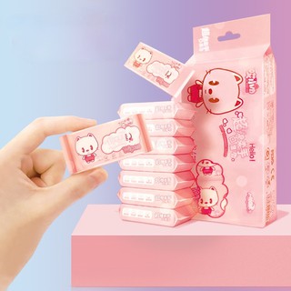 Gói khăn ướt khử trùng mini 8 miếng đựng trong túi tiện lợi cho trẻ em