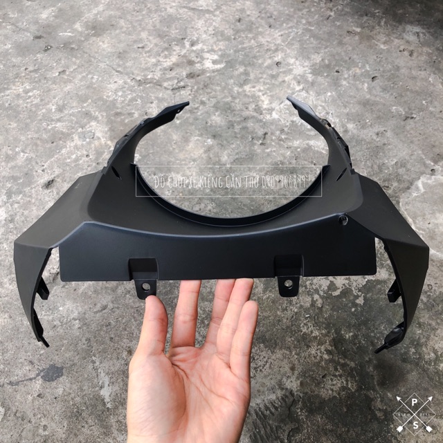 NHỰA NHÁM CHẮN BÙN TRƯỚC VARIO