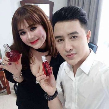 Chuyên Sỉ Nước Hoa Chính Hãng.