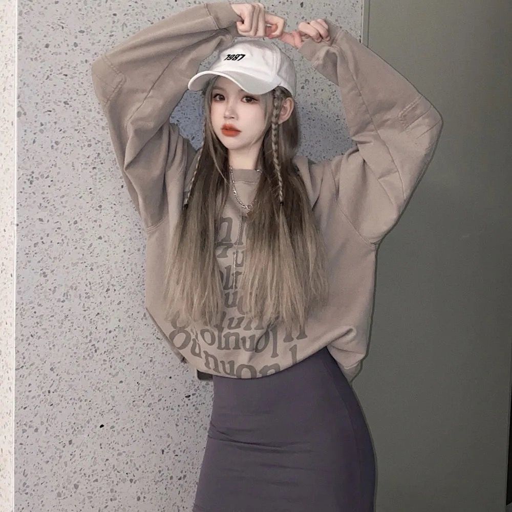 COZOK Áo sweater tay dài hoạ tiết chữ thiết kế trễ vai phong cách Vintage