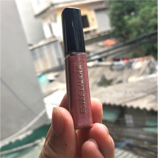Son bóng Estee Lauder màu Reckless Bloom