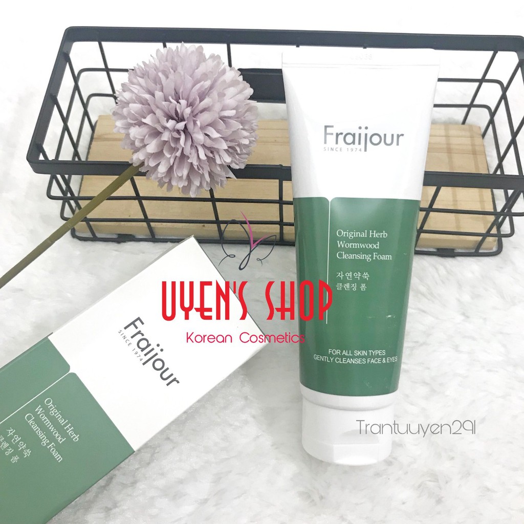 Sữa rửa mặt thảo mộc Fraijour Original Herb Wormwood Cleansing Foam 150ml
