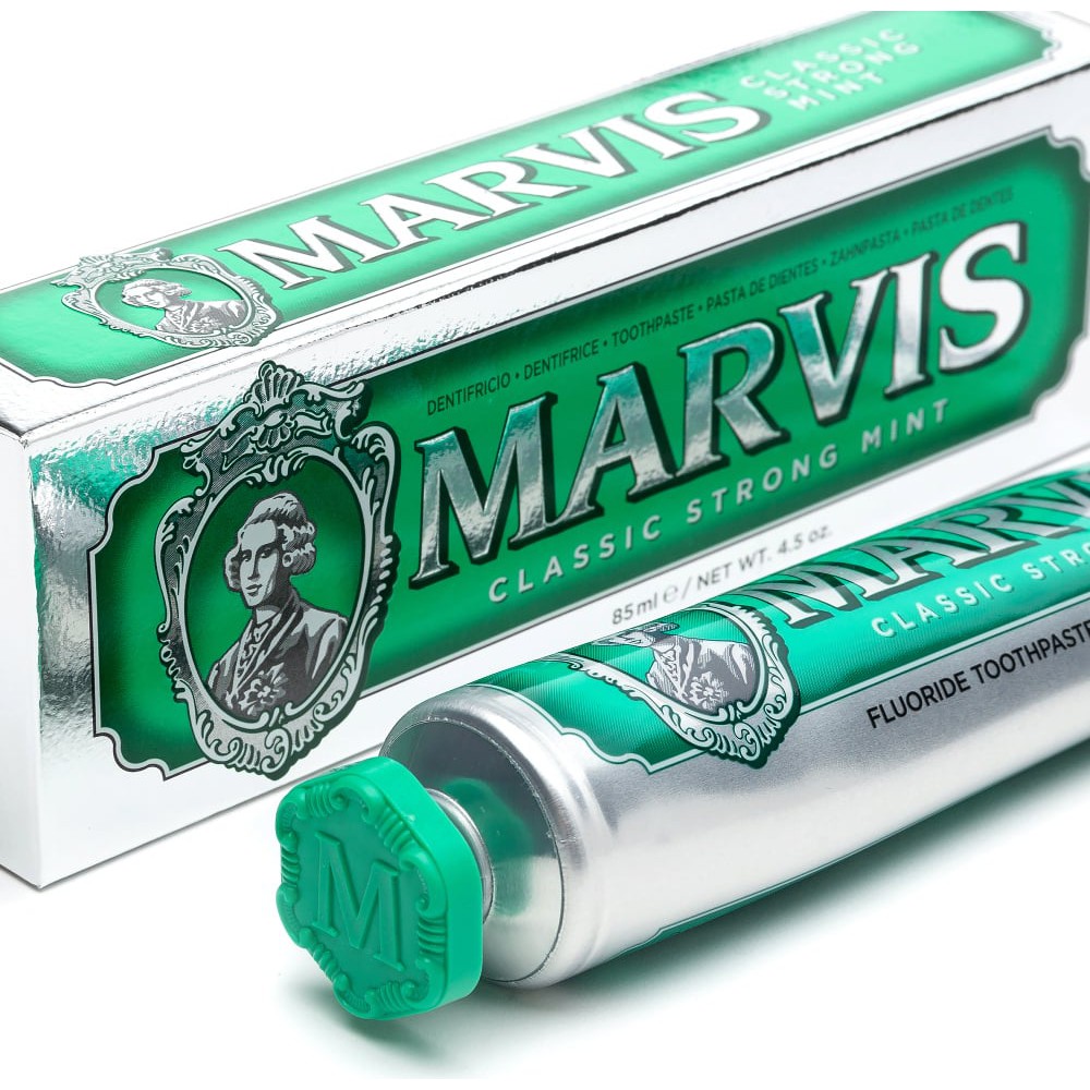 Kem đánh răng cao cấp Marvis Classic Strong Mint Toothpaste 85ml hương bạc hà cổ điển