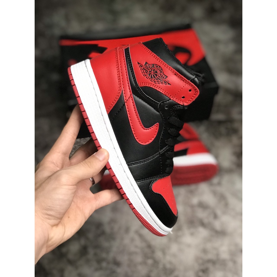 [KELLY SNEAKERS] Giày Jordan 1 Retro High BredToe - Cao Cổ Đỏ Đen (Sẵn + Ảnh Thật)