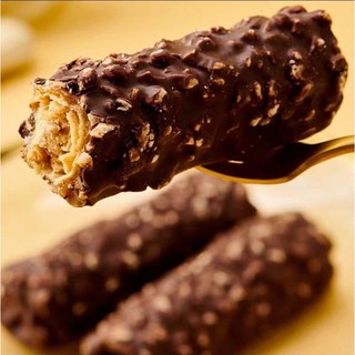 QUE CỐM PHỦ SOCOLA CRUNKY