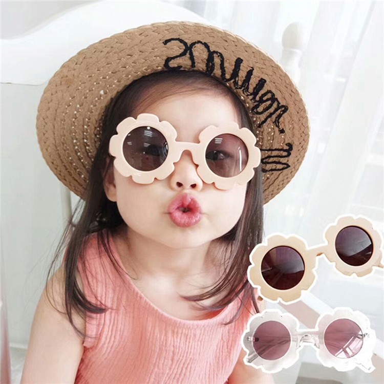 Kính mát tạo hình hoa hướng dương vui nhộn kiểu dáng đáng yêu cho nữ