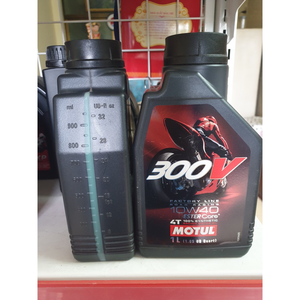 Nhớt Motul 300v Factory Line tem 3 lớp