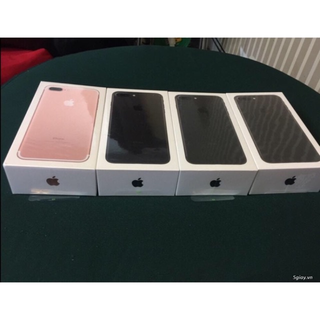 Điện thoại Apple iPhone 7 - 32GB