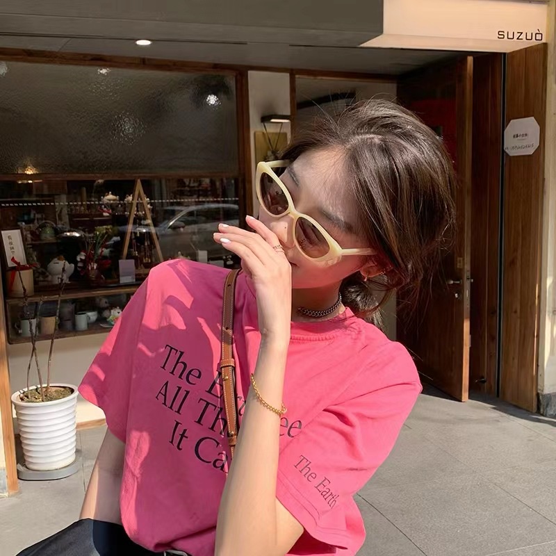 Kính Mát Hình Mắt Mèo Phong Cách Hong Kong Thời Trang