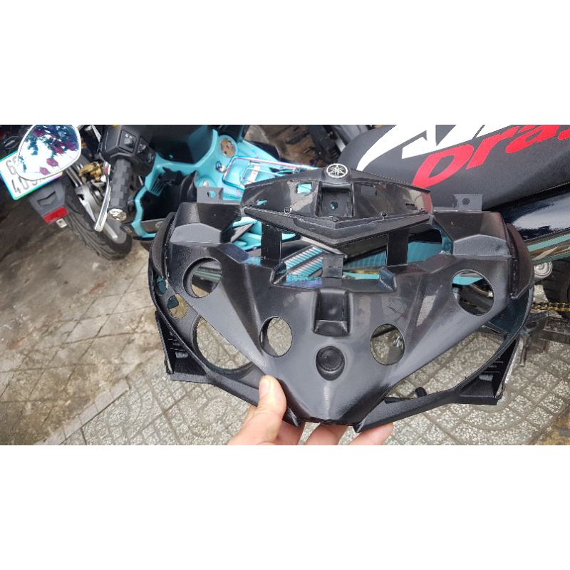 Mắt cú lé Ex 150