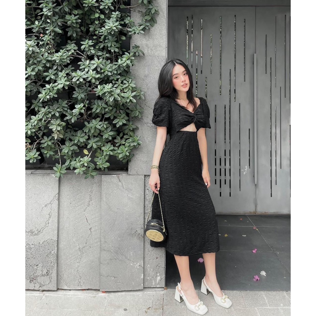 Đầm xẻ ngực đi tiệc, đi biển