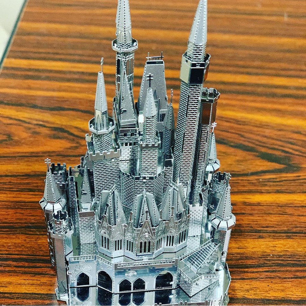 Mô Hình Lắp Ráp 3d Kim Loại Lâu Đài Công Chúa Lọ Lem Cinderella Castle [Chưa Lắp]