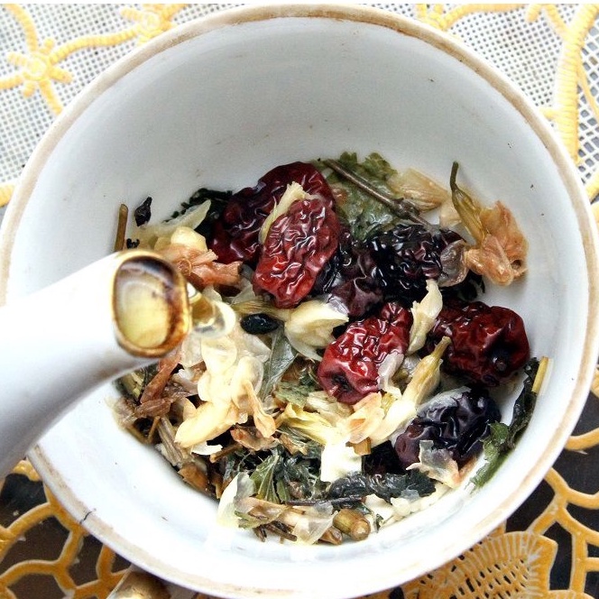 Trà Thảo Mộc Hoàng Đế Đệ Nhất Danh Trà 500g - Đặc sản Huế