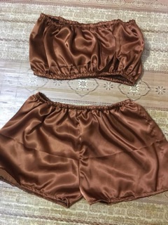Váy quây, bộ đồ dùng cho spa