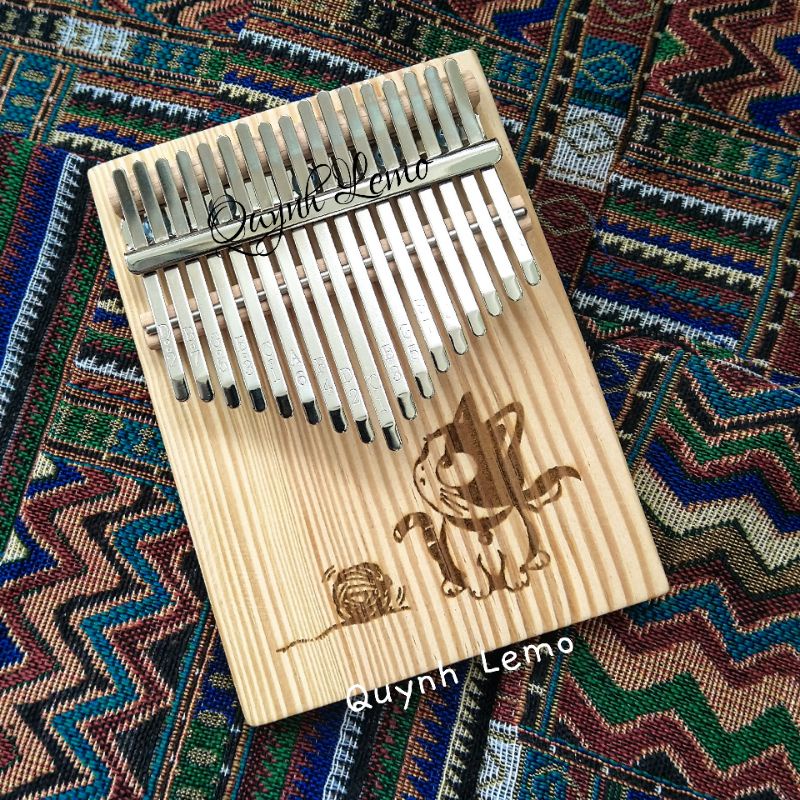 Đàn Kalimba 17 phím hoạ tiết mèo con QUYNHLEMO, Kalimba 17 phím nguyên khối phụ kiện hấp dẫn kèm deal sốc