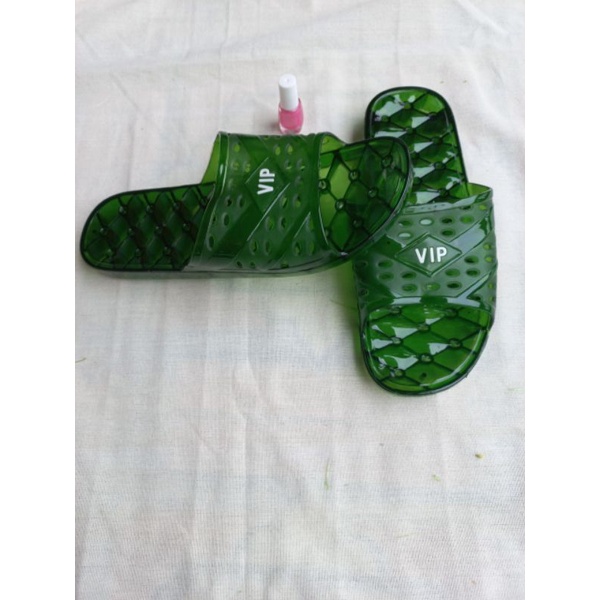 Dép lỗ đi nhà tắm.dép nhựa dẻo vip
