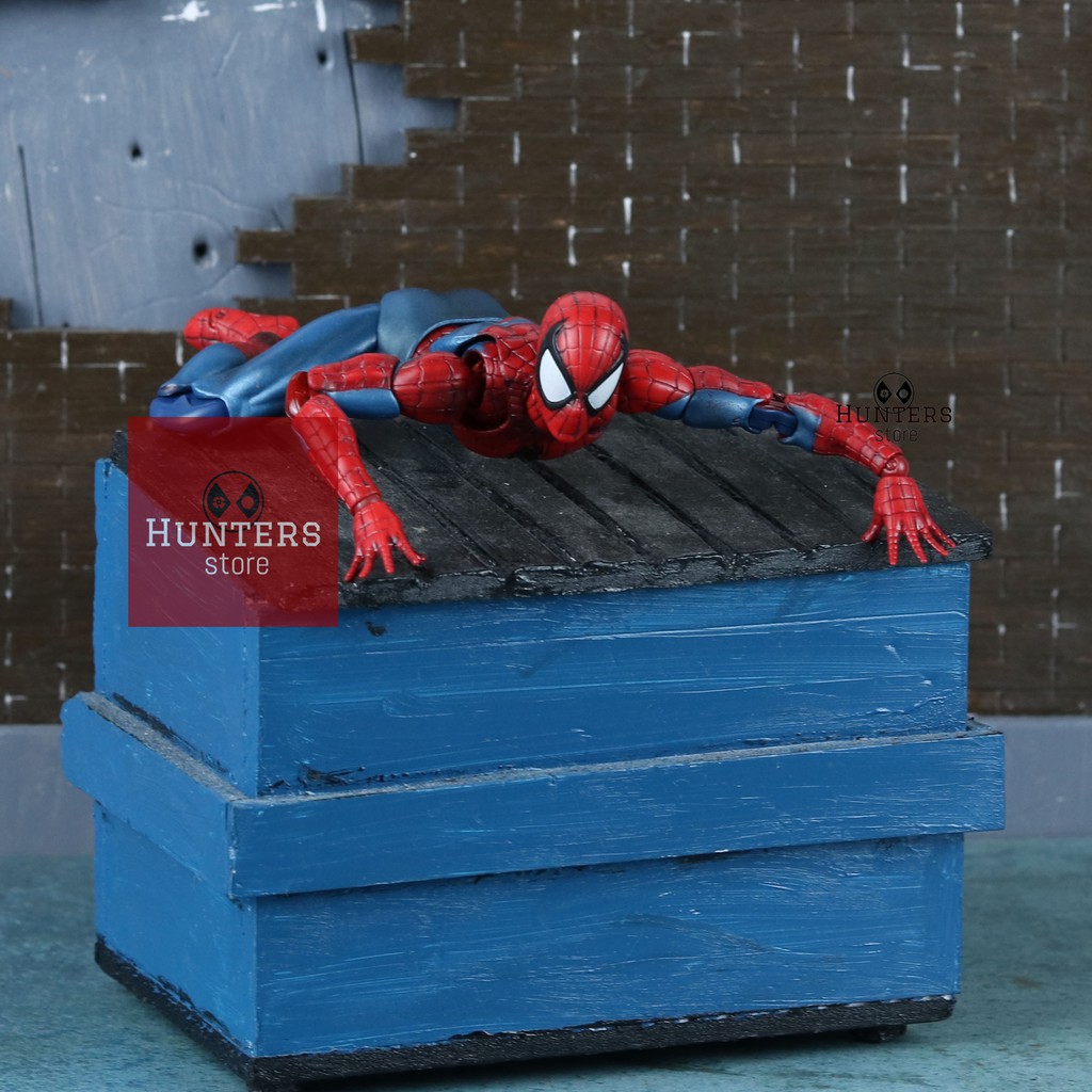 Mô hình Spider Man Mafex Comic Ver