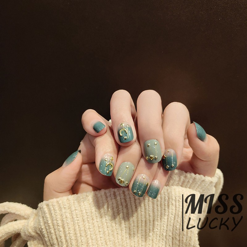 Bộ 24 miếng dán trang trí móng tay in hình trăng sao xinh xắn