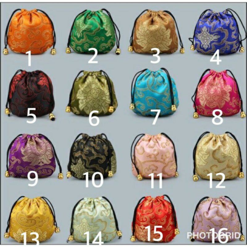 Túi gấm cổ trang