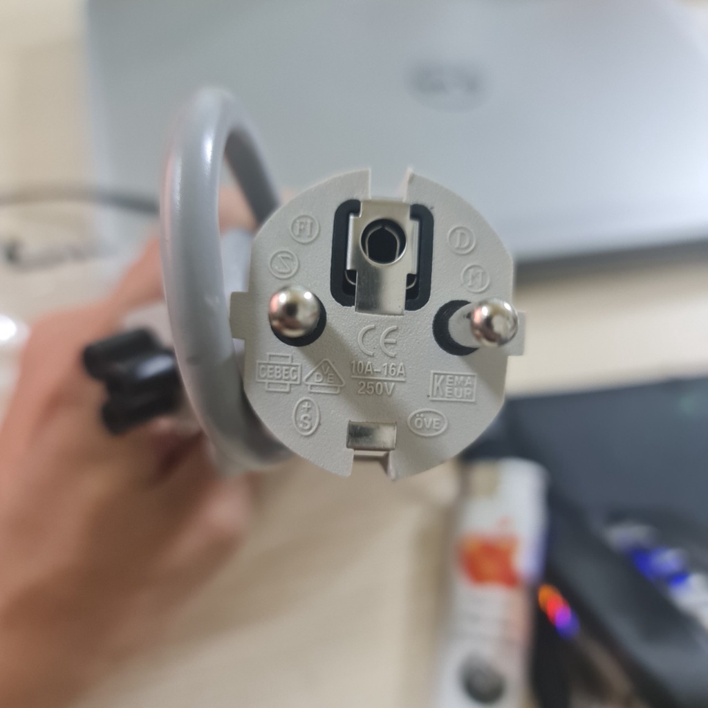 Dây nguồn sạc laptop, dây số 3 - Cáp nguồn kết nối điện 220v tới cục sạc laptop.