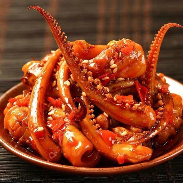 RÂU MỰC XÀO CAY TỨ XUYÊN HỘP 20 GÓI