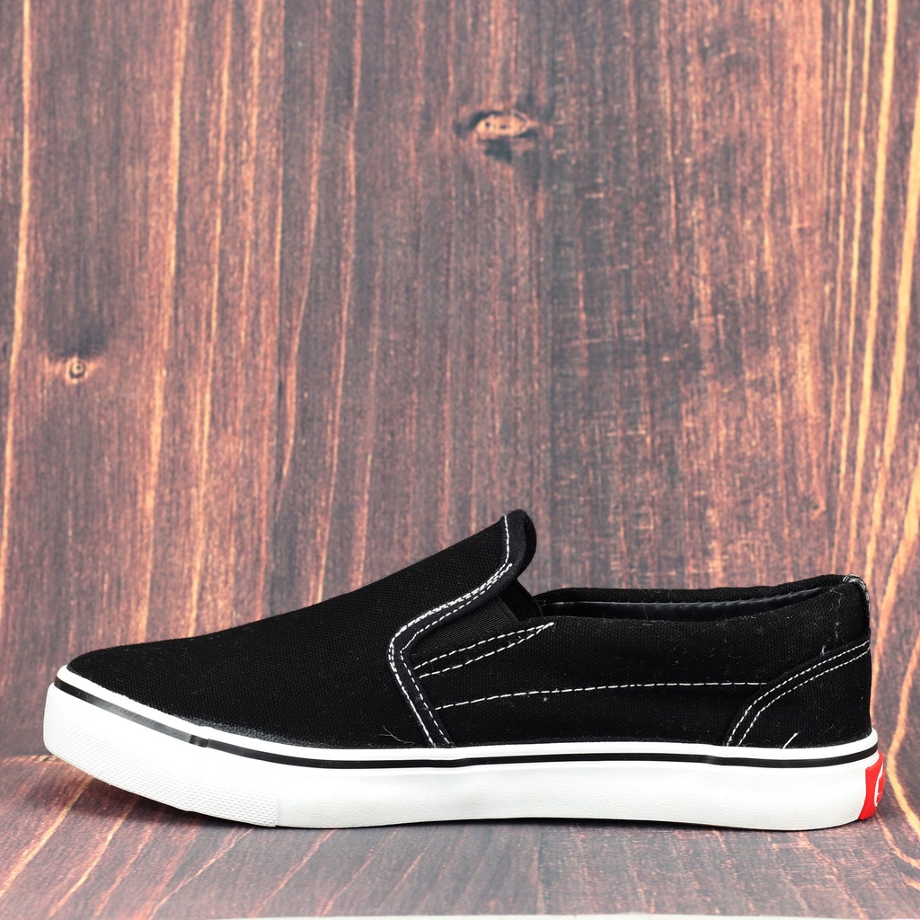 Giày Lười nam Nữ PumBoo Màu Đen