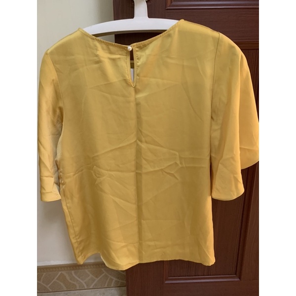 ÁO VÀNG HÀNG XỊN