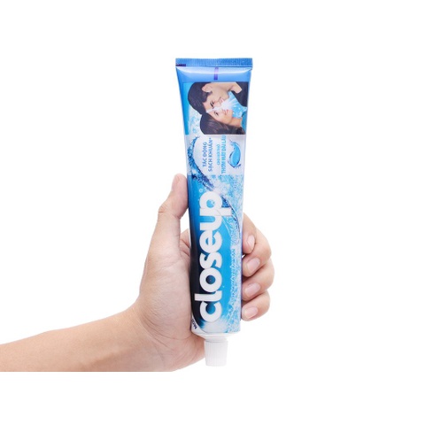 Kem đánh răng trắng răng thơm miệng Close Up /Kem đánh răng Closeup Tinh Thể Băng Tuyết 180g